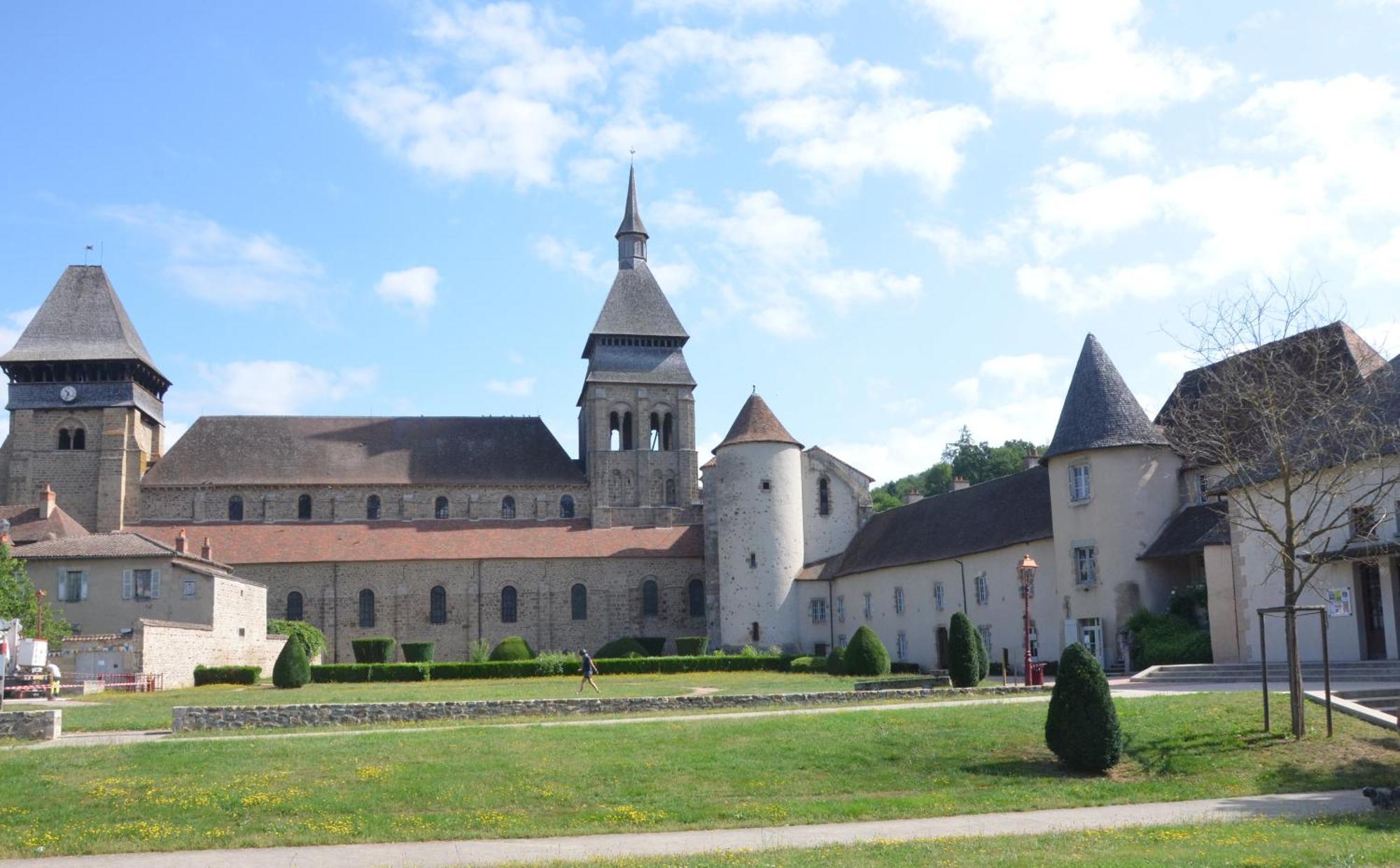 Studio "Au Bord De L'Eau" 2 Chambon-sur-Voueize Kültér fotó